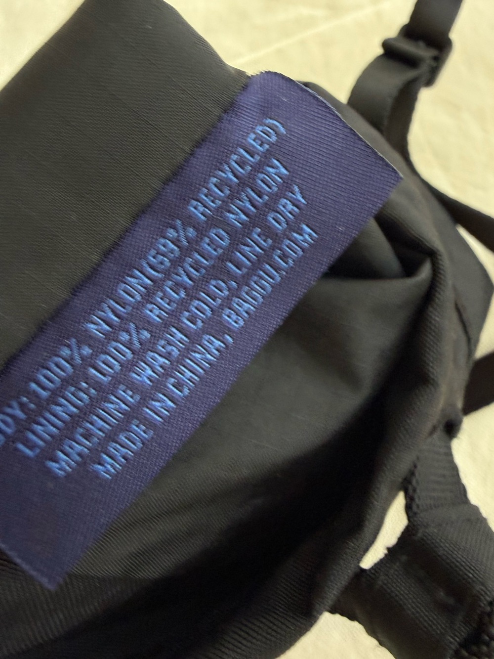 BAGGU Mini Nylon Bucket Bag LIKE NEW - Picture 9 of 9